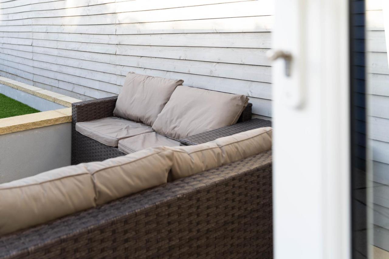 Open Mind Property - 6 Luxury Bedrooms With Free Parking Portsmouth Eksteriør bilde