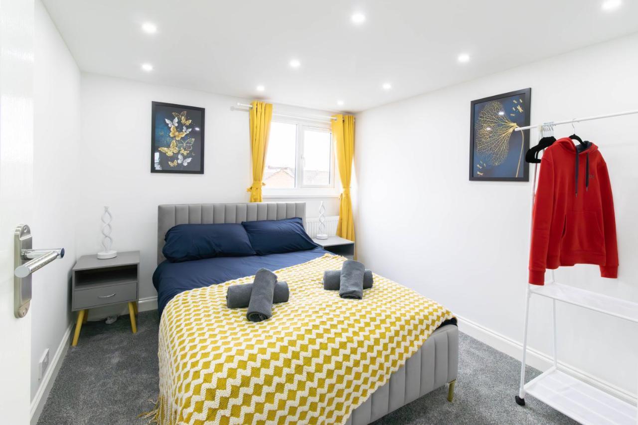 Open Mind Property - 6 Luxury Bedrooms With Free Parking Portsmouth Eksteriør bilde