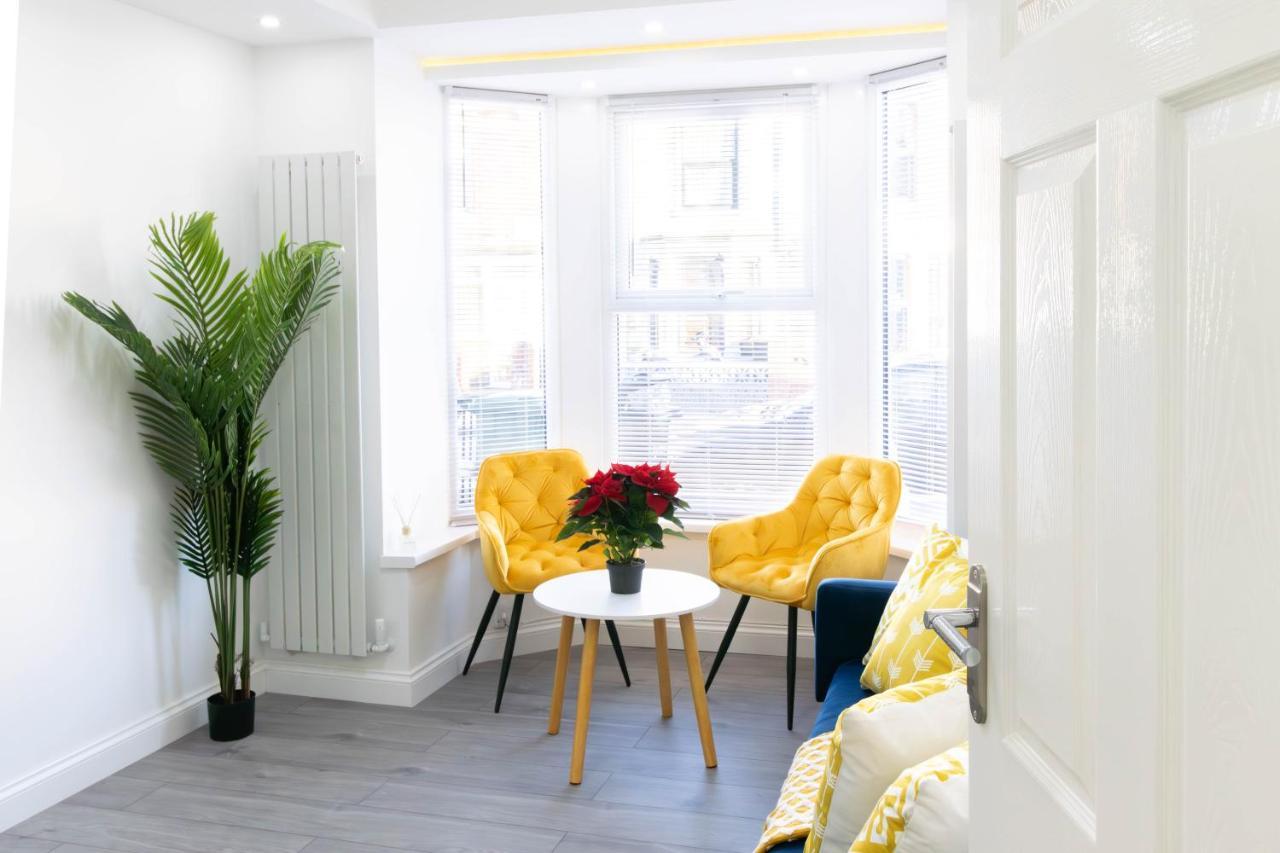Open Mind Property - 6 Luxury Bedrooms With Free Parking Portsmouth Eksteriør bilde